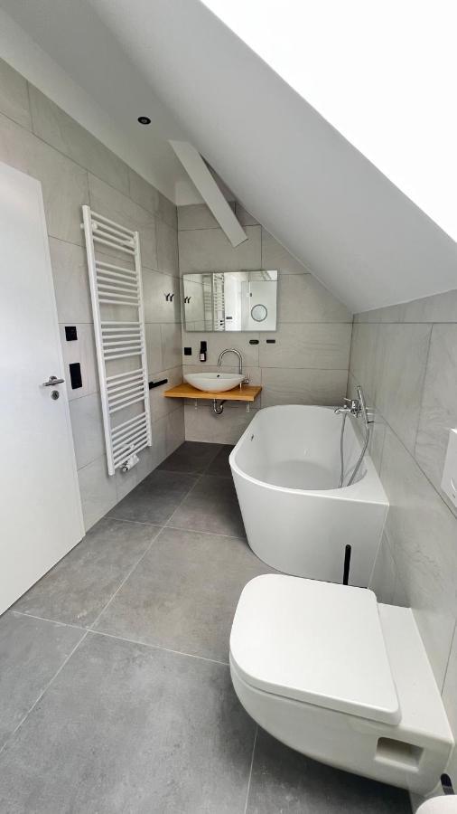 New Nomads Ferienwohnung Am See Zossen Luaran gambar