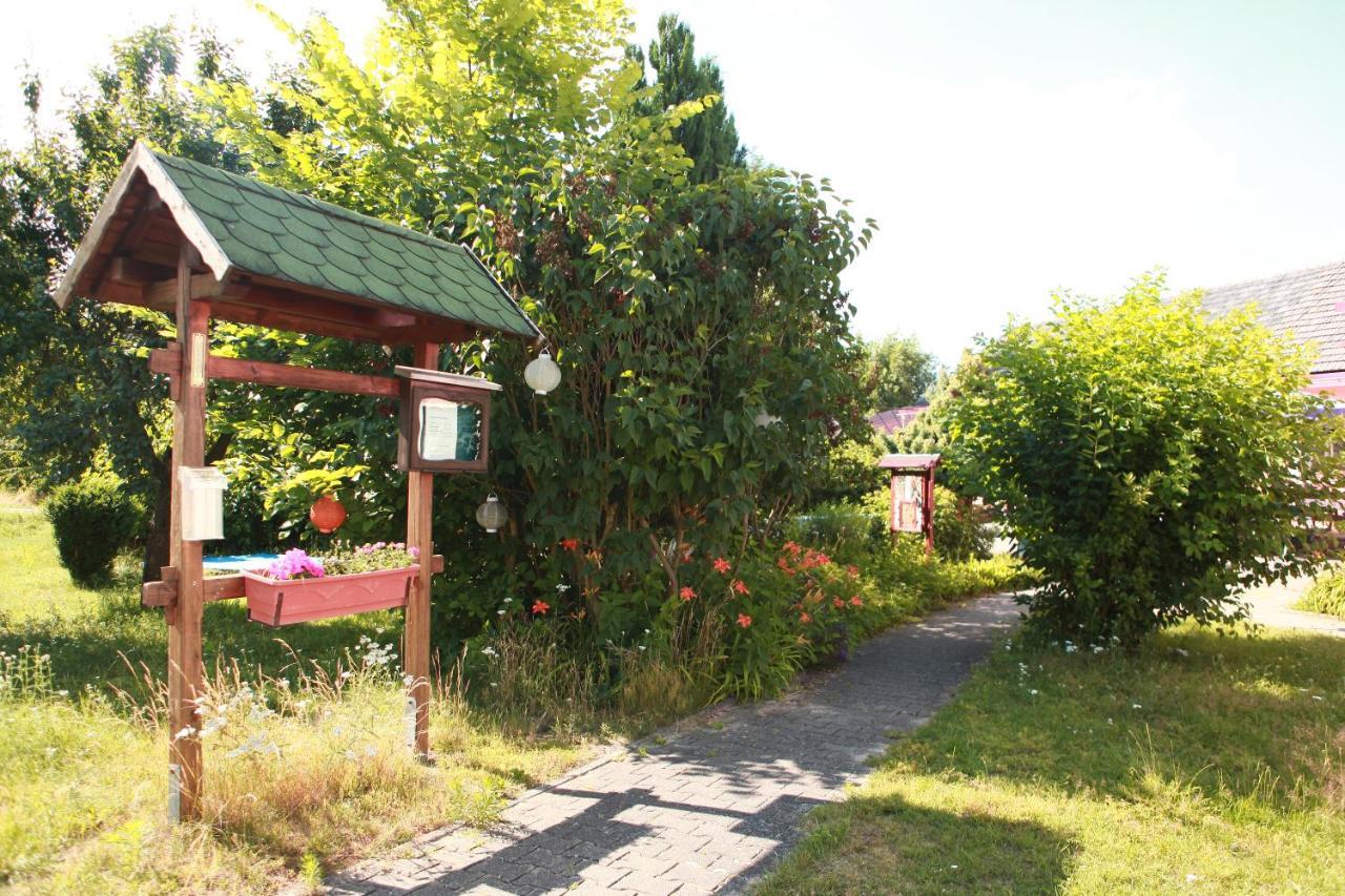 New Nomads Ferienwohnung Am See Zossen Luaran gambar